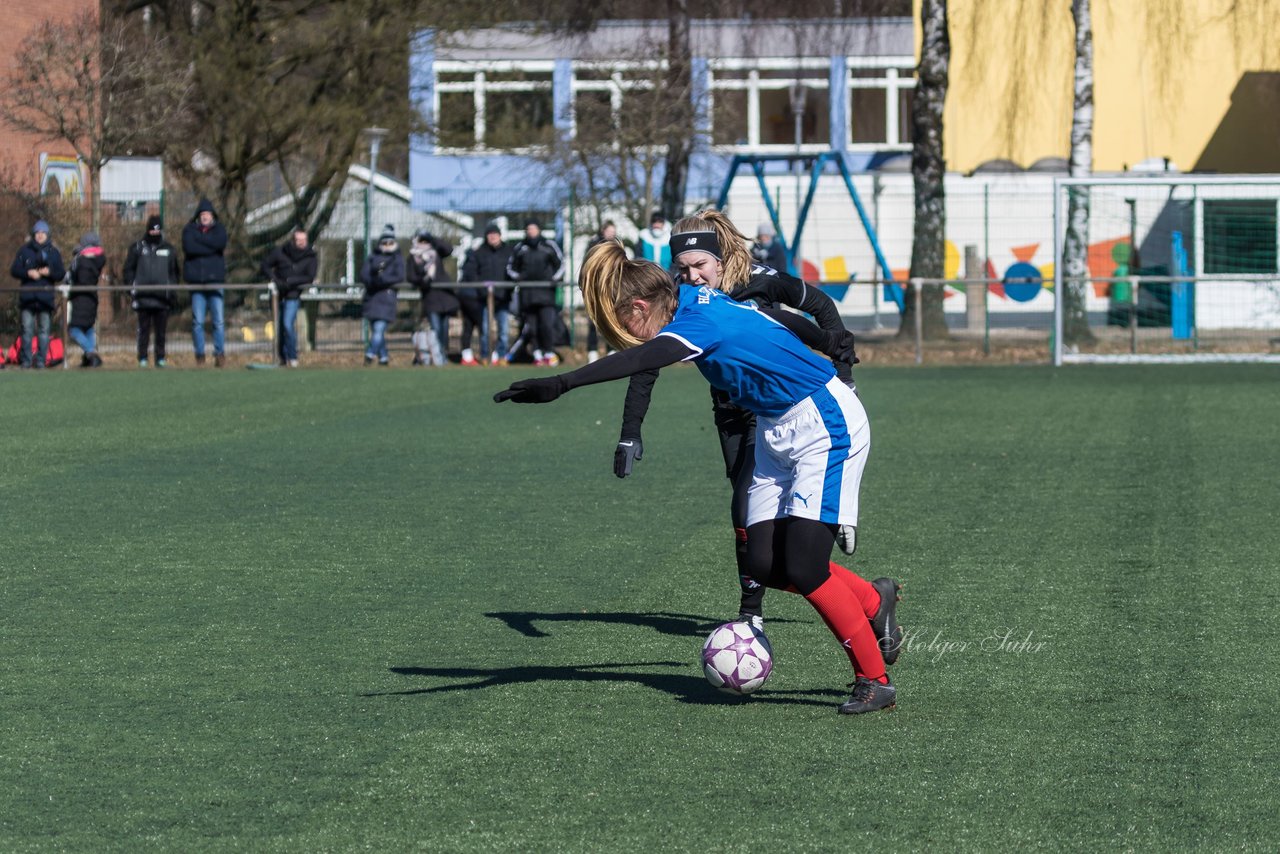 Bild 267 - B-Juniorinnen Halbfinale SVHU - Holstein Kiel : Ergebnis: 3:0